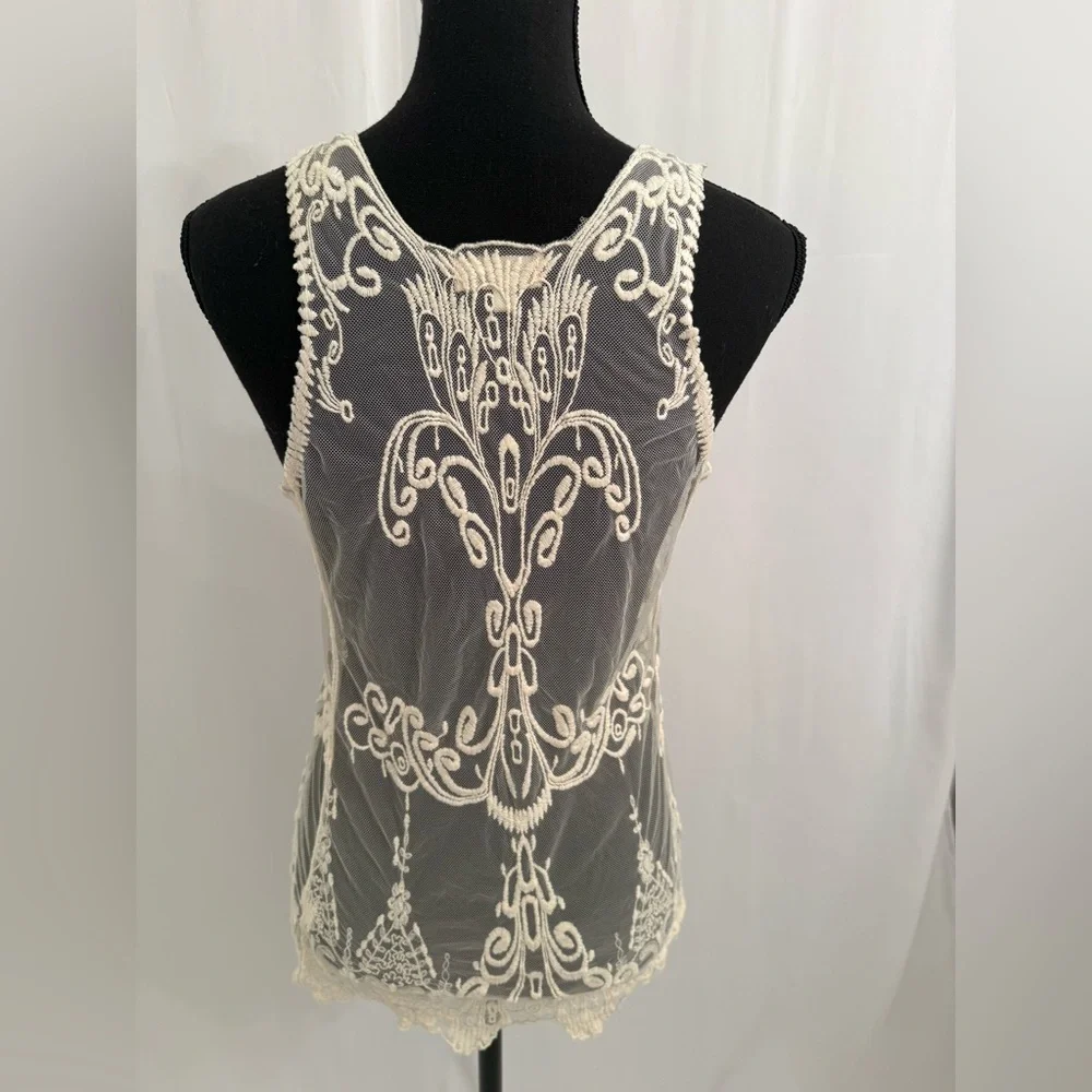 Love J Ivory Embroidered Lace Tank Top Boho Sheer Floral Scalloped Hem - Picture 9 of 12